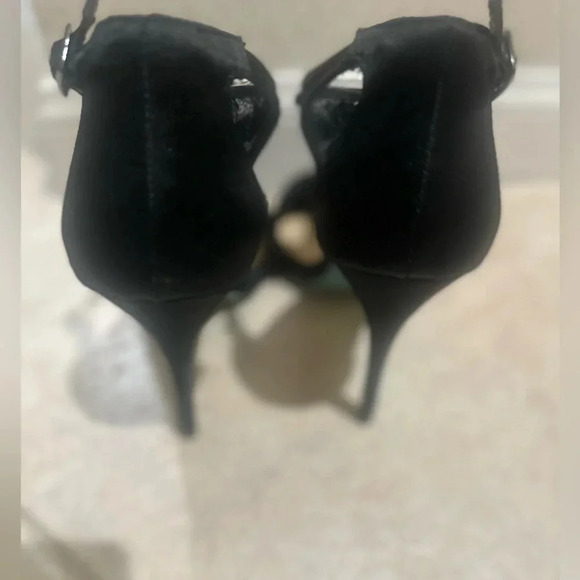 Blue‎ Betsey Johnson Black SB- Holly Heels Satin Beaded T-Strap Heels. Size 8.5 - Picture 7 of 16